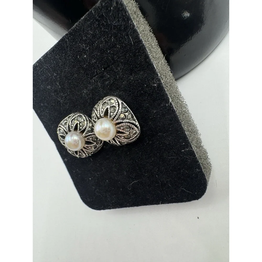 Vintage‎ Sterling Silver Marcasite Mabe Pearl Stud Earrings 925 Elegant
